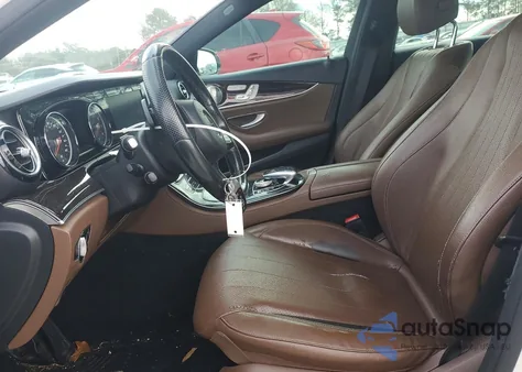 2017 Mercedes-Benz E 300 z USA, uszkodzony, nr VIN WDDZF4JB4HA095123